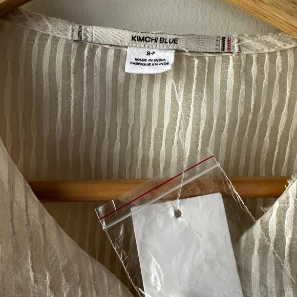 NWT (S) UO Kimchi Blue Collared Blouse - Picture 8 of 9